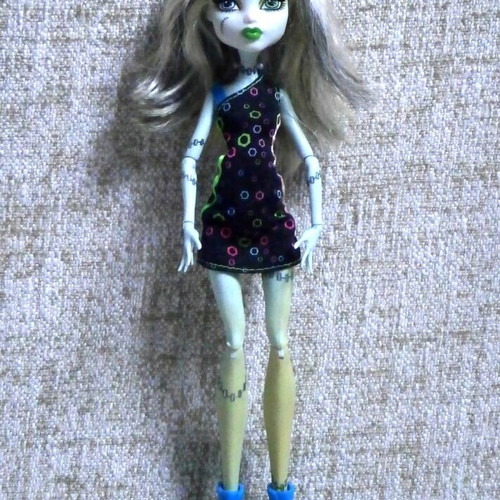 Monster High Frankie Stein Skultimate Roller Maze doll used