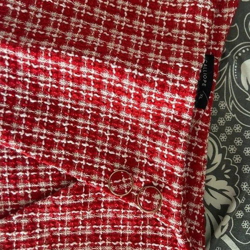 Tweed shorts like new, red and white, high waist, size XL