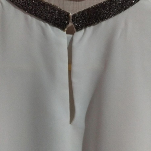 White Zara Basic blouse used, sleeveless with black beads, size L