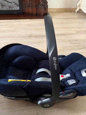 Κάθισμα αυτοκινήτου Cybex Cloud Z μεταχειρισμένο, σε πολύ καλή κατάσταση