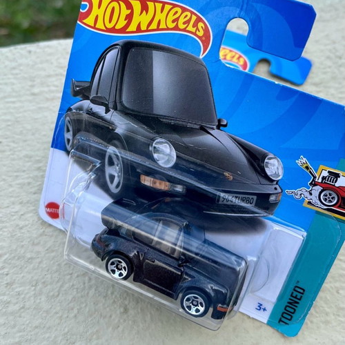 Porsche 911 Turbo Hotwheels in original packaging