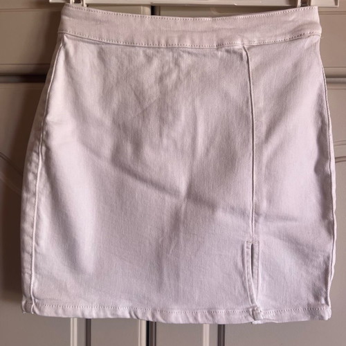 Stradivarius mini skirt new tweed with slit and fringes size 34