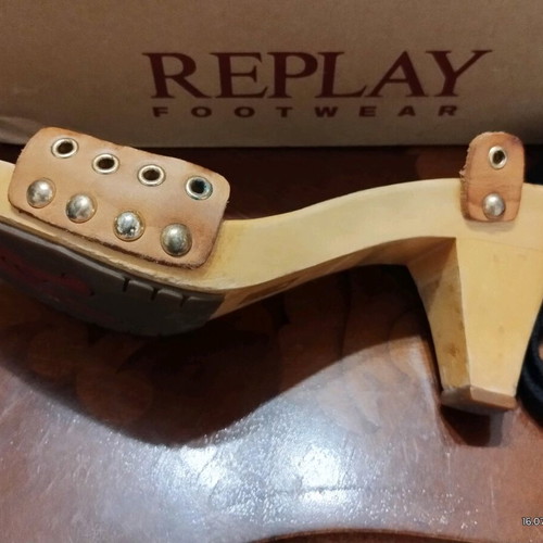 38, Replay platform sandals or clogs in very good condition, with a heel height of 8 cm.