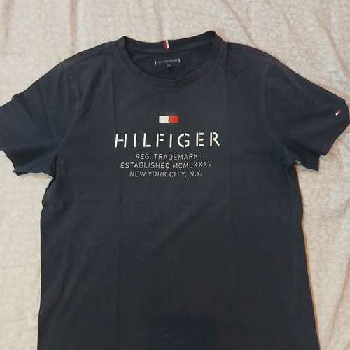 Tommy Hilfiger shirt like new, size XS