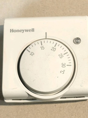 Honeywell thermostat used, working
