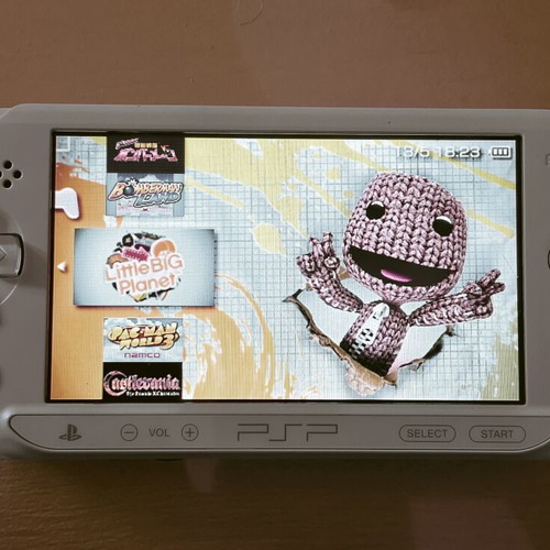 Sony PlayStation Portable (PSP) like new with accessories