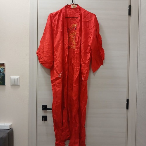 Golden Dragon red kimono size S like new, 100% rayon