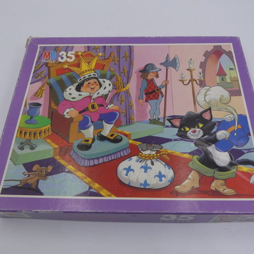 Puzzle Puss in Boots 35 Pieces MB used