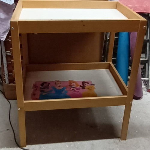 IKEA Singlar changing table used