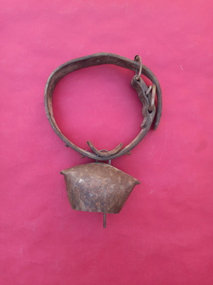 Metal Cowbell used with strong echo
