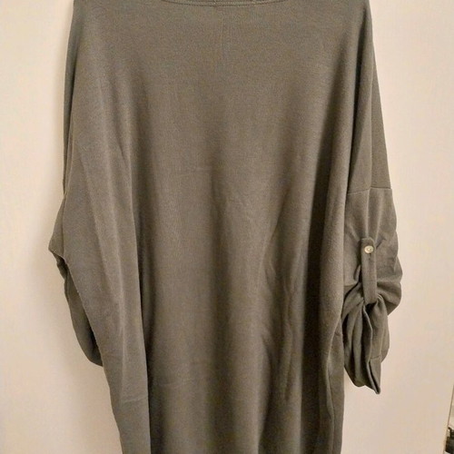 Women's knitted blouse dress used, one size, olive color