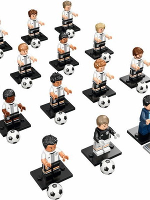 Lego Deutscher Fussball-Bund DFB Complete Series of 16 Minifigure Sets new