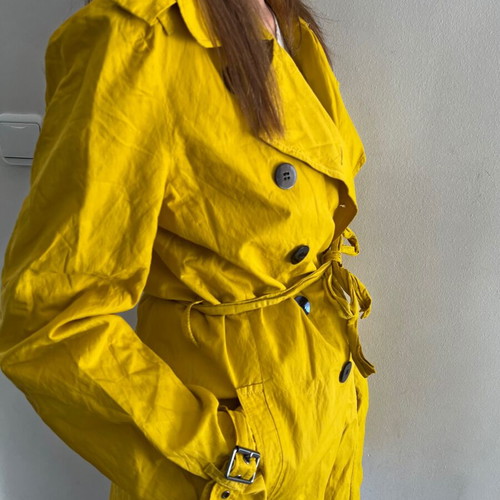 Kenneth Cole trench coat used, yellow, size M