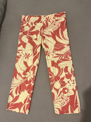 Zara vintage capri pants used, size 36, pink beige