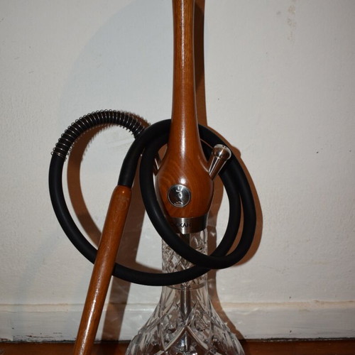 Wookah Teak with Mastercut Olives vase like new