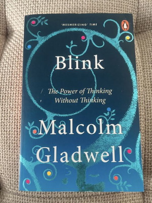 Blink by Malcolm Gladwell book