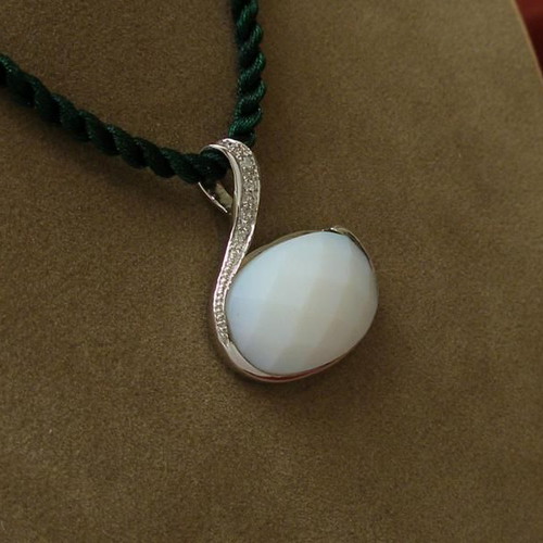 Fashion 925 Silver Pendant with Opal New