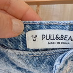 Pull & Bear Jeans like new, relaxed fit with prints, size L