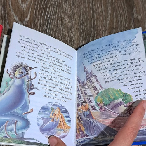 4 Classic Hans Christian Andersen Fairy Tales like new