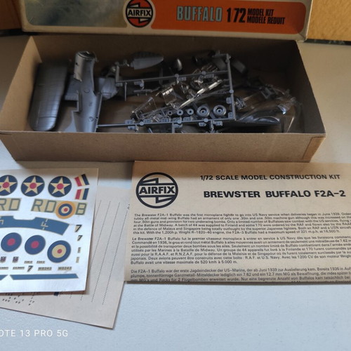 Airfix Brewster Buffalo F2A-2 model kit 1/72 scale