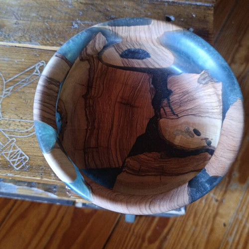 Handmade bowl with olive wood and resin