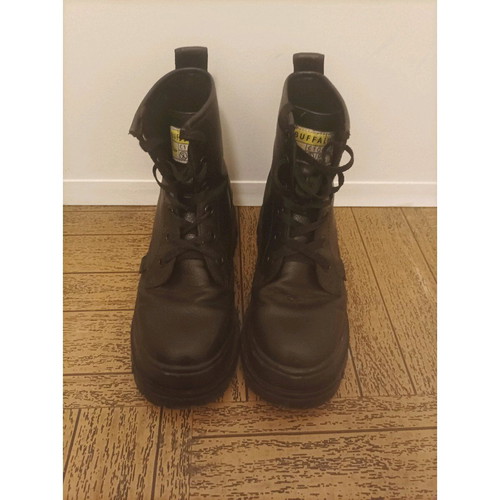 Buffalo boots used vegan leather size 37 black