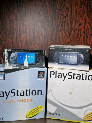 Sony PlayStation PS1 Fat и PSP 1004, 2004 употребявани, комплект с пълно съдържание