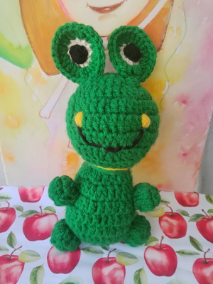Handmade crochet frog 28cm height new