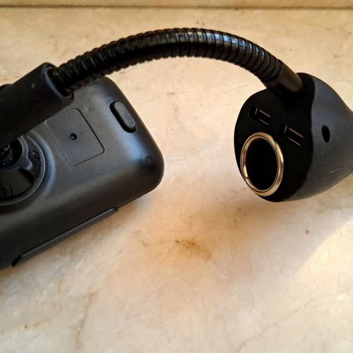 Rotating car phone holder like new