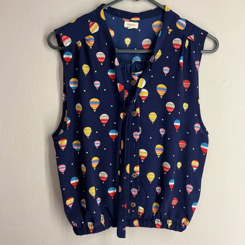 Crop Shirt M new, colorful balloon print