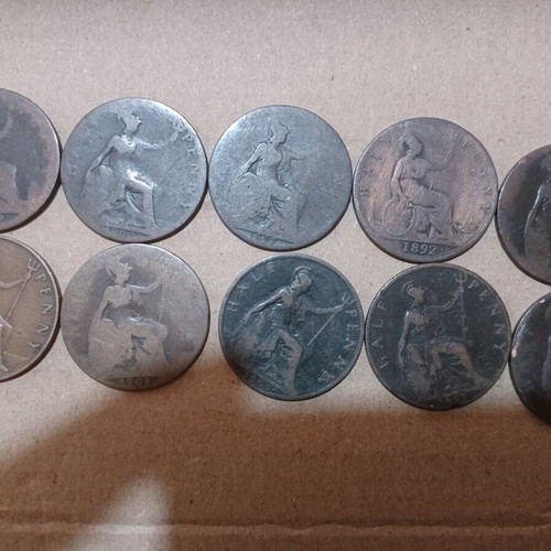English Half Penny coins used, collectible lot 1800s–1900s