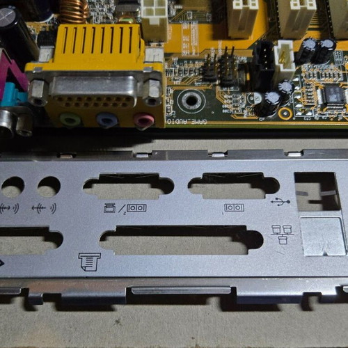 Asus P4B REV 1.03 Socket 478 motherboard like new with CPU and I/O shield