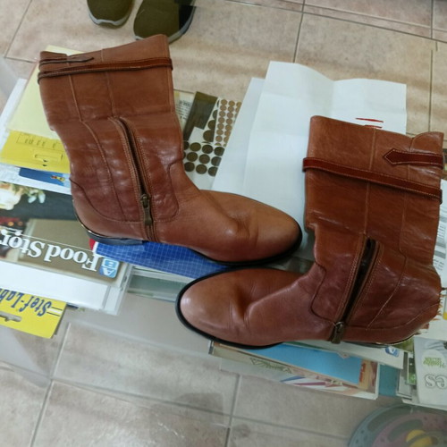 Women's leather boots from Italy like new, brown, size 36