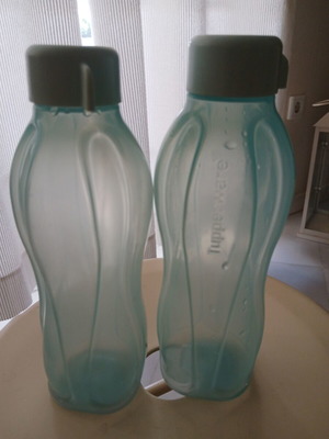 Tupperware Eco Water Bottles Set of 2 with Gift