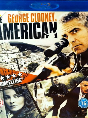 The American Blu-ray με πρωταγωνιστή τον George Clooney