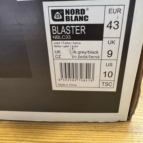 Nordblanc Hiking Shoes New with Vibram Sole, Size 43, Gray