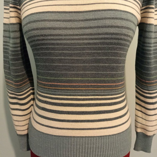 Vintage striped knitted turtleneck sweater like new
