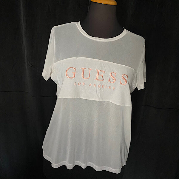 Γυναικείο t shirt Guess M/L σε λευκό χρώμα