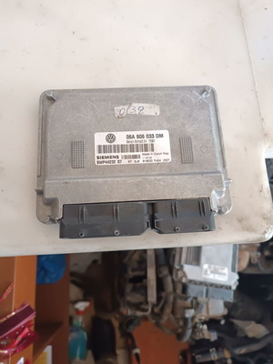 Εγκέφαλος για Skoda Octavia '00-'05 σαν καινούργιο, κωδικός 06A906033DM