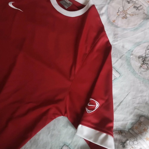 Nike vintage t-shirt new, size Medium, red and white
