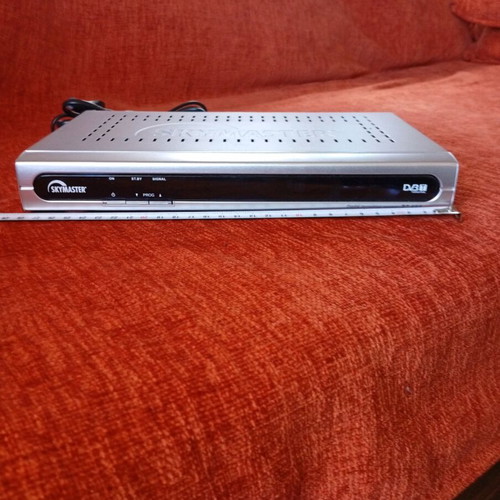Skymaster DT400 satellite receiver used with indoor antenna