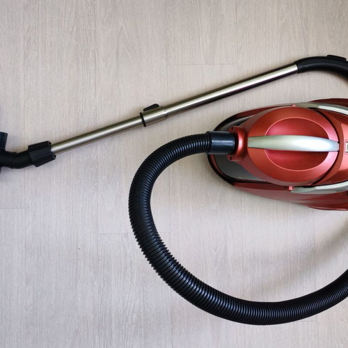 Sang JC601 vacuum cleaner used with Xavax brush