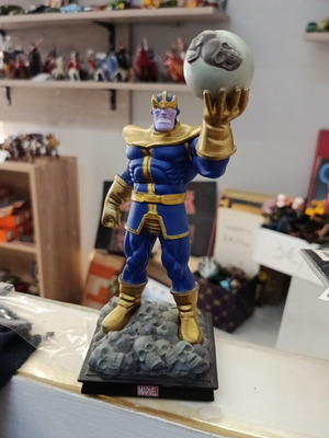 Συλλεκτική φιγούρα Thanos Marvel 2018 μεταχειρισμένη