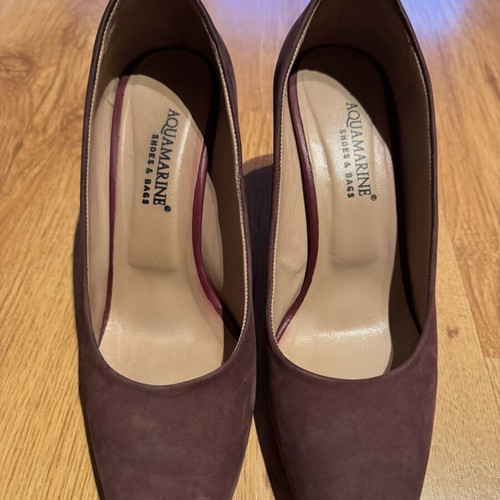 Aquamarine suede heels like new, size 39, brown and red