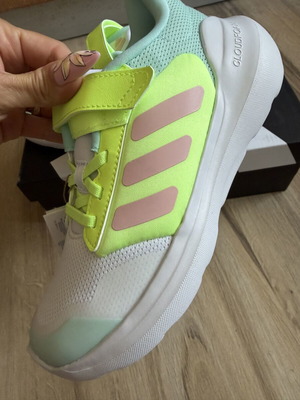 Adidas Tensaur Run 2.0 Cloud kids' sneakers new, size 33