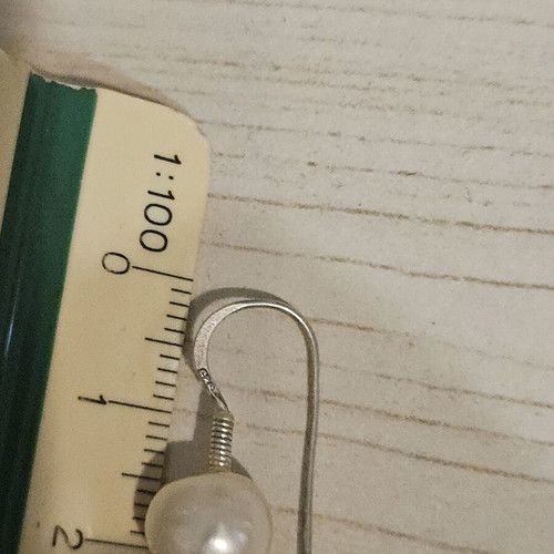 Silver 925 pearl drop earrings like new