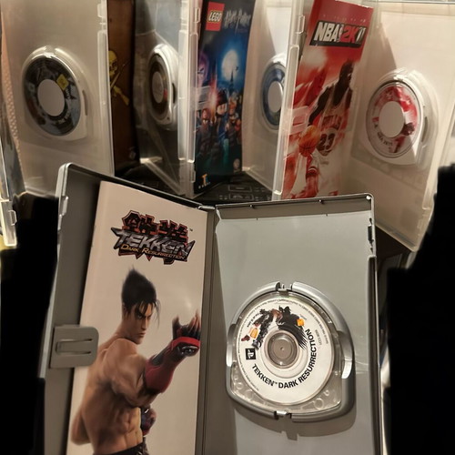 PSP various games 5 used with boxes and manuals like new