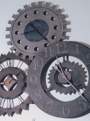 Art piece made of iron parts like new with three working clocks