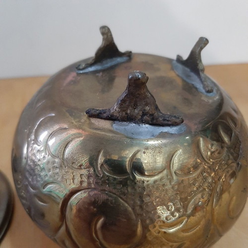 Copper fondue pot like new with patina and engraved details