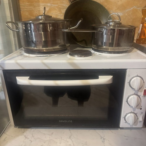 Davoline EC 450 Chef electric oven with 3 hotplates, used